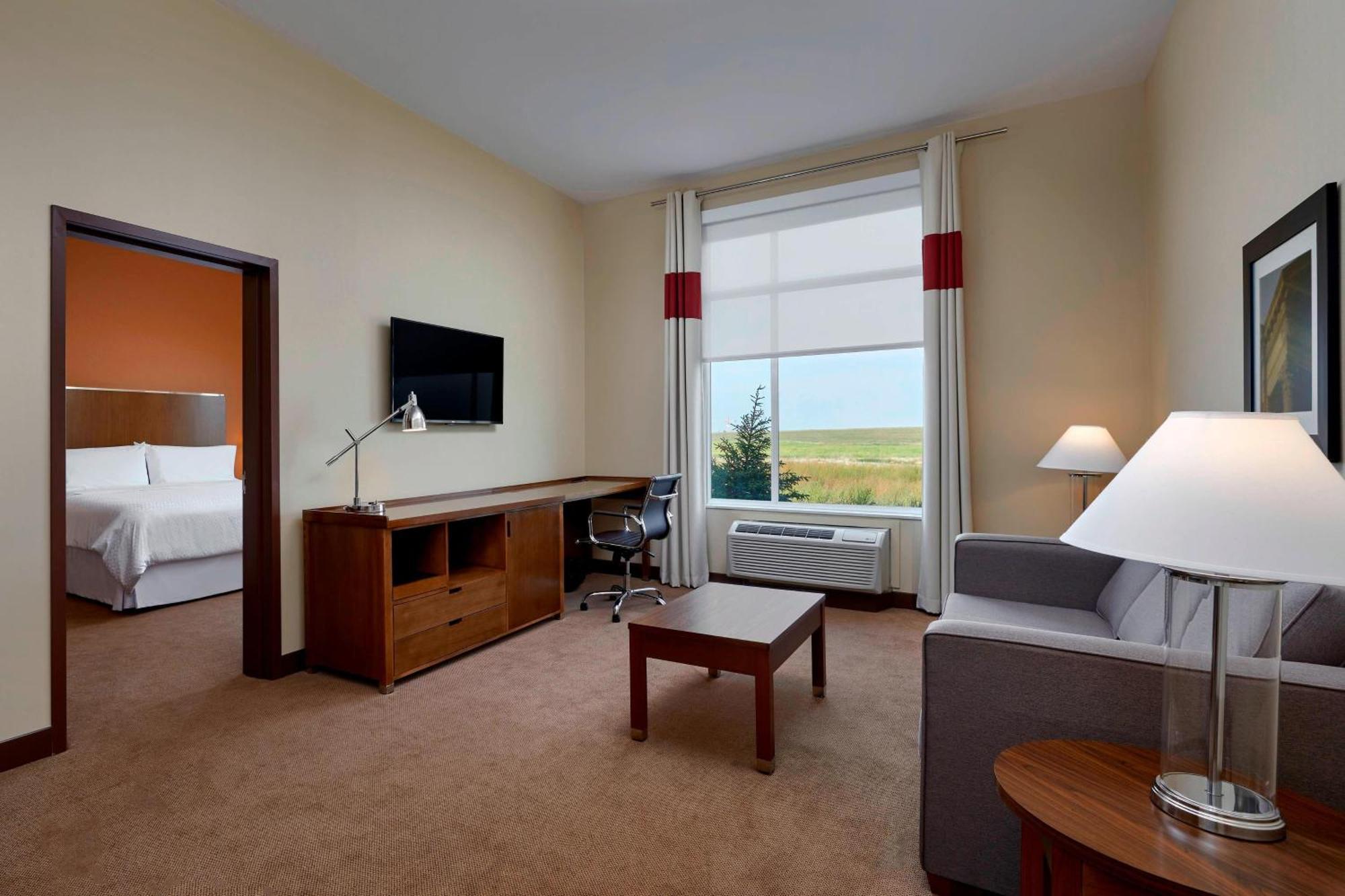 Four Points by Sheraton Grande Prairie Extérieur photo