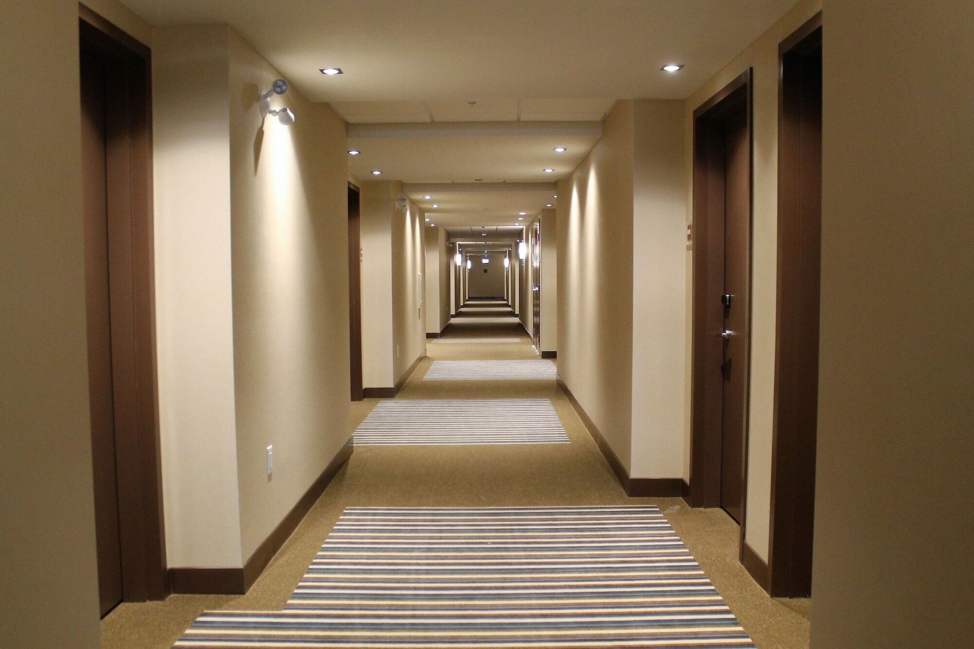 Four Points by Sheraton Grande Prairie Extérieur photo